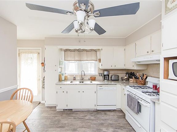 5th image of 1104 Woodcrest Ave