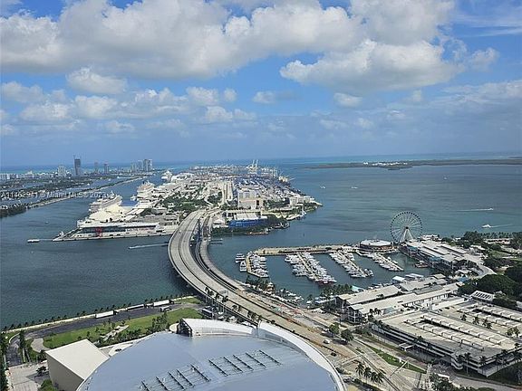 2nd image of 888 Biscayne Blvd APT 5003