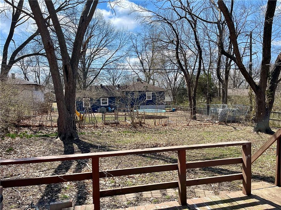 4403 E Red Bridge Rd, Kansas City, MO 64137 Zillow