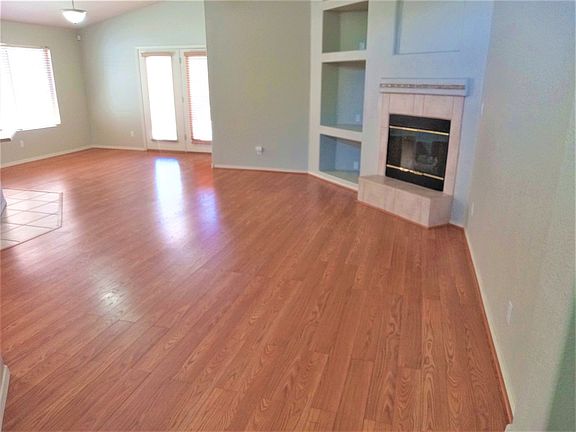 4th image of 4923 Story Rock St NW