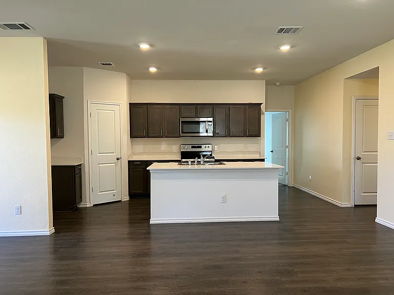 1205 Premiere Ct — Photo 6