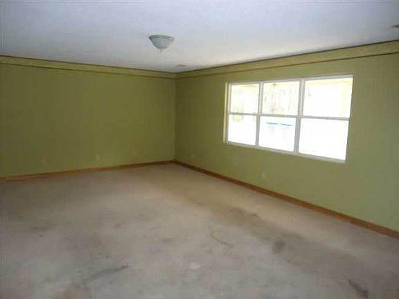 4th image of 264 Smyrna Heights Dr