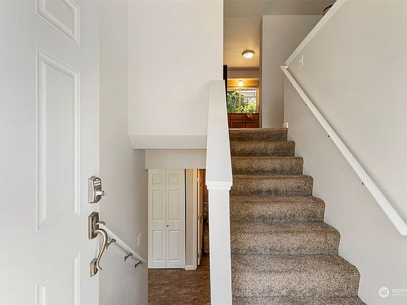 2nd image of 1307 Daniels Avenue