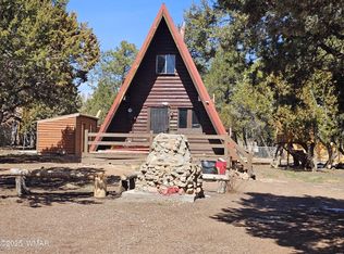 2130 Cottontail Rd, Overgaard, AZ 85933