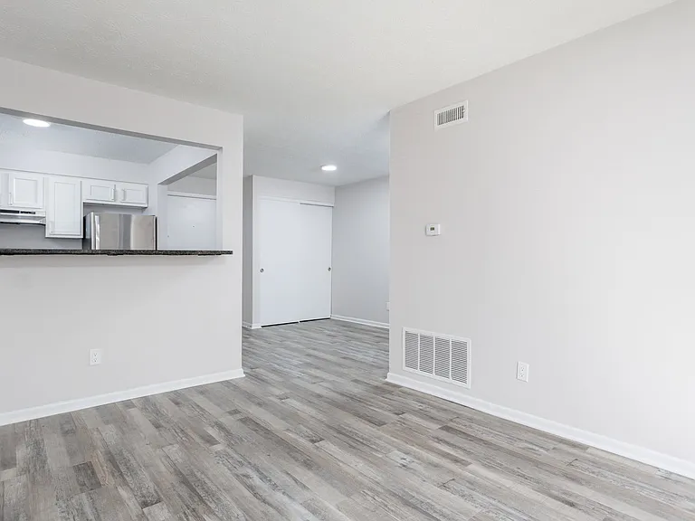 Olentangy Terrace — Photo 9
