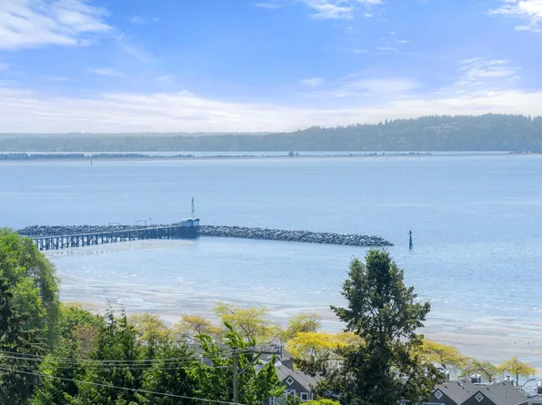 14786 Upper Roper Ave, White Rock, BC V4B 2C9