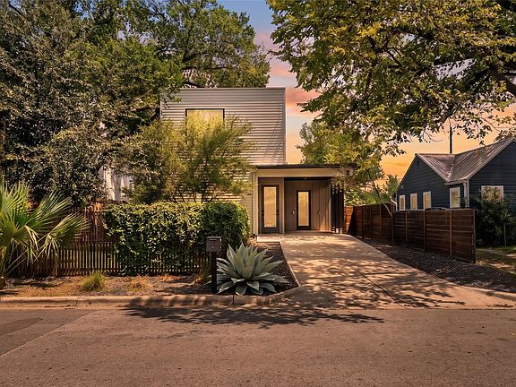 2nd image of 918 Chote Ave