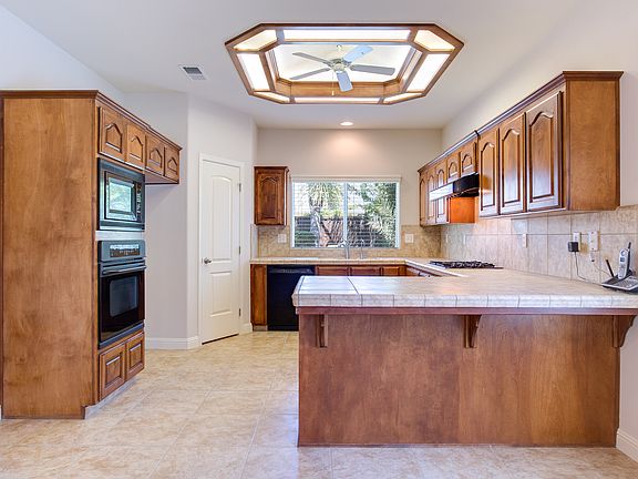 4th image of 7940 N Backer Ave
