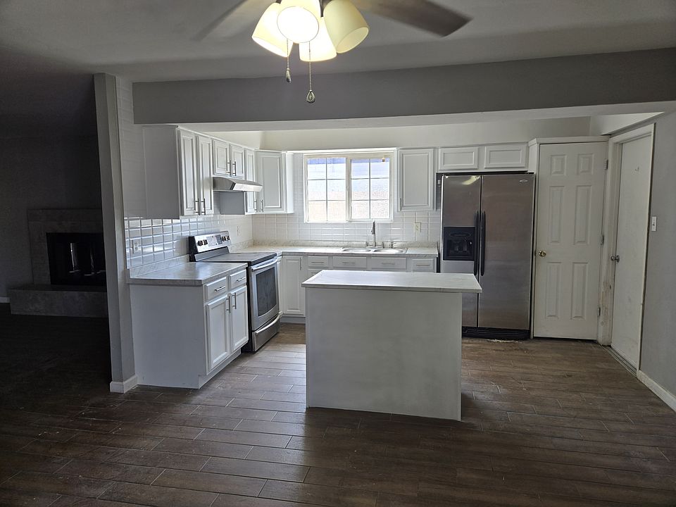 1st image of 7827 W Amelia Ave