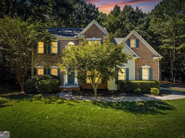 455 Summer Breeze Ct, Alpharetta, GA 30005