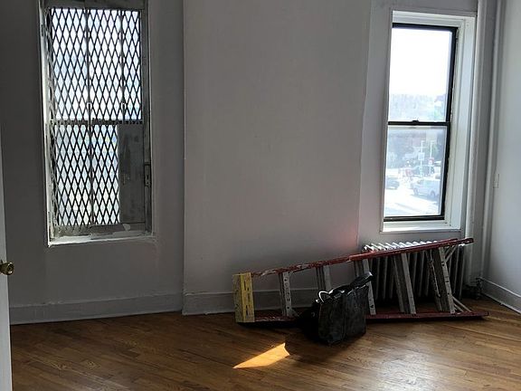 5th image of 661 Sackett St APT 3L