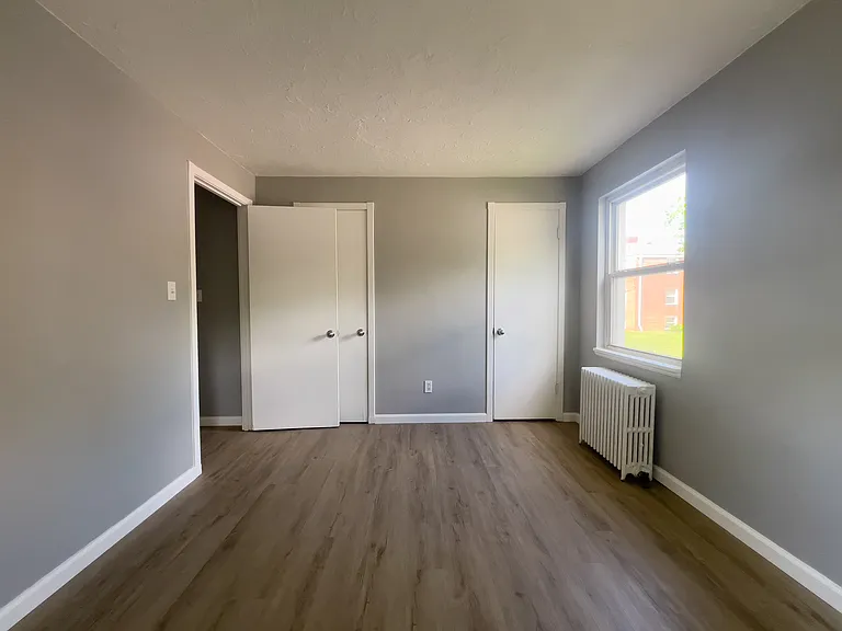 Shaker Apartments — Photo 6