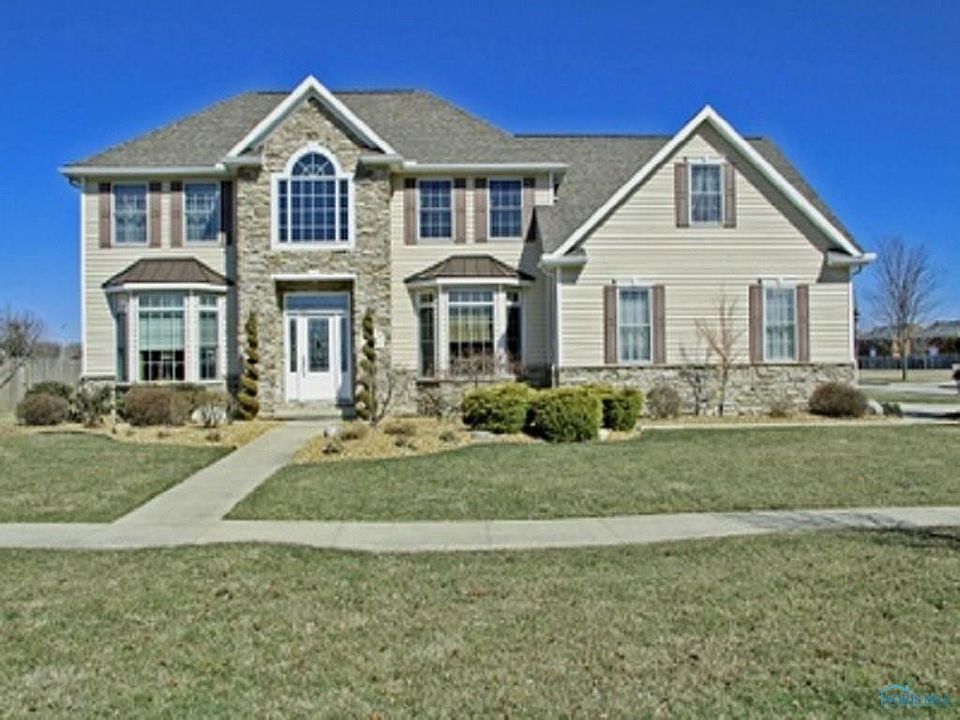1st image of 401 Riverview Dr