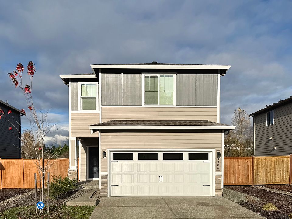 1st image of 3306 NE 120th Cir