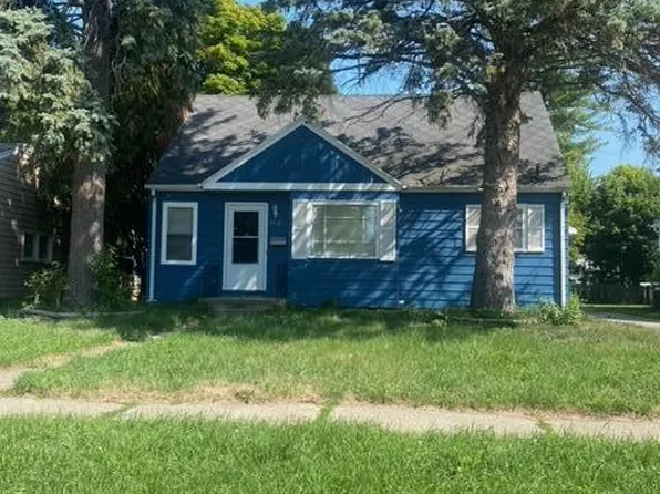 1910 Gordon Ave, Lansing, MI 48910