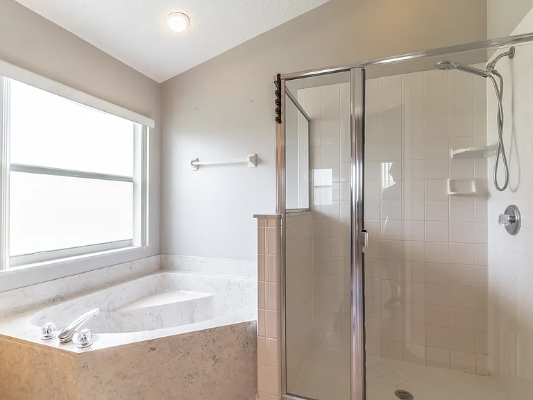 102 Ivy Brook Ct — Photo 40