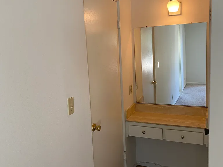 11425 Rochester Ave #2 — Photo 22