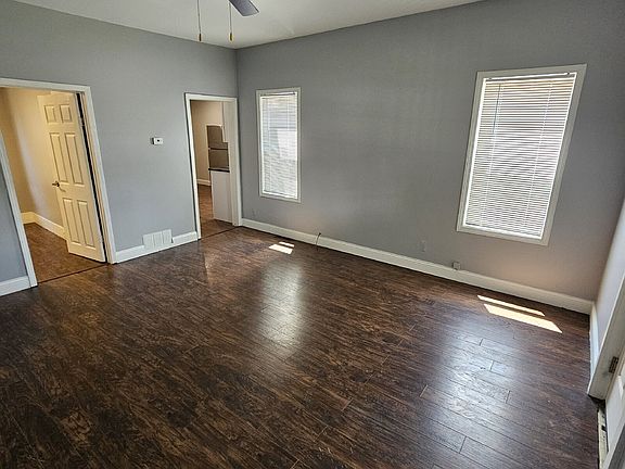 4th image of 50770 Jefferson Ave