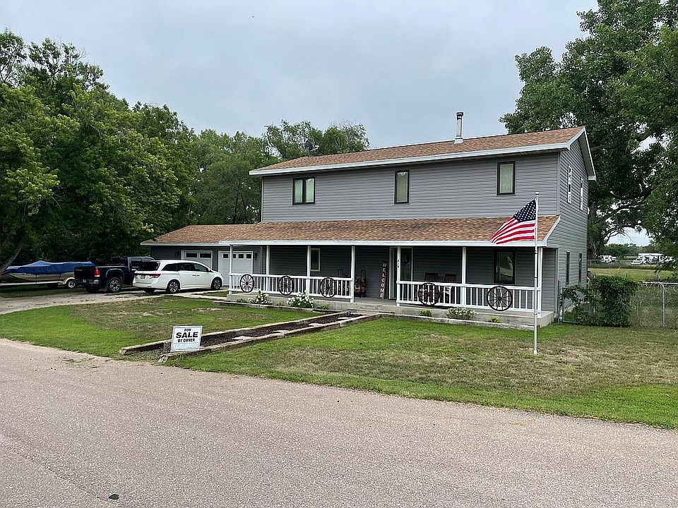 819 6th St, Boelus, NE 68820 Zillow