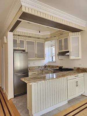 Rented by Frank Valvo Real Estate | media 6