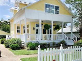 17021 Peace Point Dr, Springfield, LA 70462