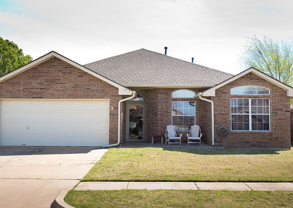 1st image of 1613 Briarcreek