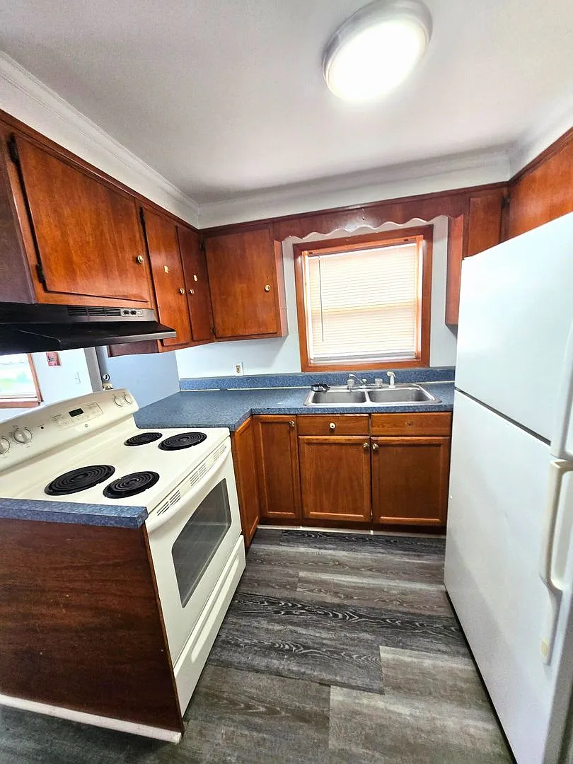 159 Montgomery Street — Photo 1