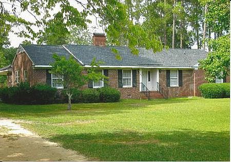 2nd image of 207 Azalea Dr