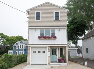 15 9th St, Wareham, MA 02571