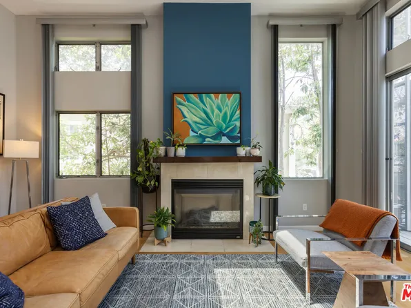 5936 Barton Ave, Los Angeles, CA 90038