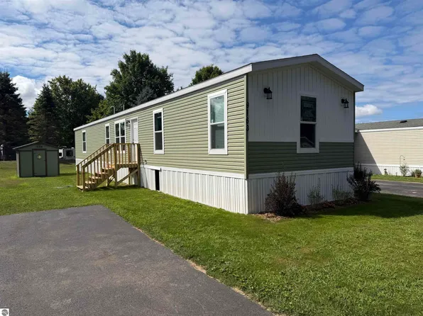 9163 Elsie Ave, Bear Lake, MI 49614