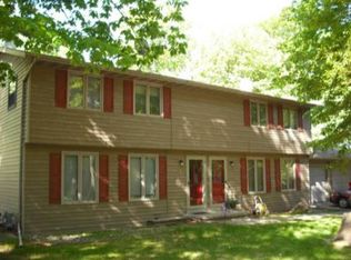 1422 Beech Tree Dr, Green Bay, WI 54304