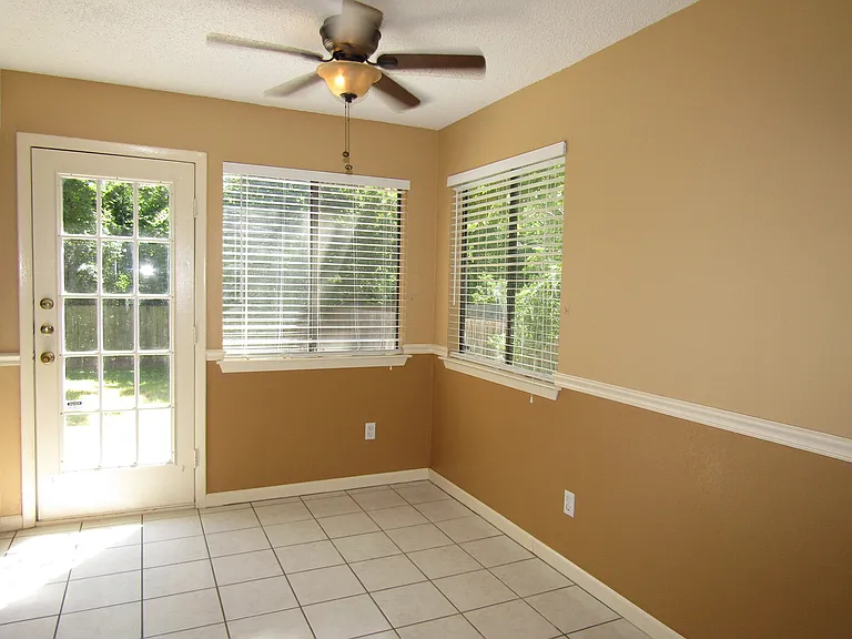 7001 Winedale Dr — Photo 8