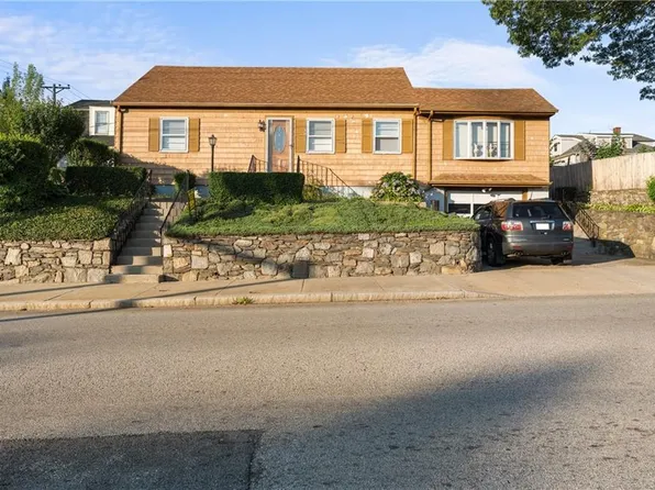 350 School St, Pawtucket, RI 02860