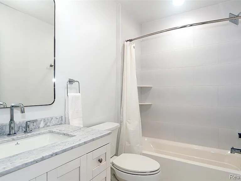 212 Innovation Dr — Photo 9