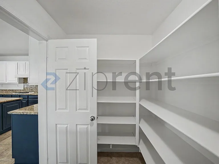 25014 Oliver Way — Photo 13