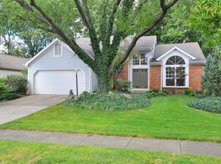 652 Indian Summer Dr, Columbus, OH 43214