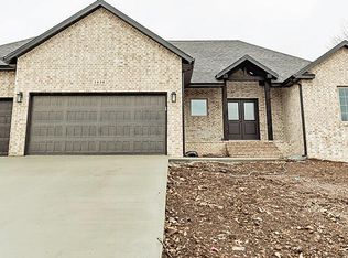 3938 Rose Ave, Springfield, MO 65803