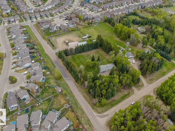 4411 209th St NW, Edmonton, AB T6M 2P3
