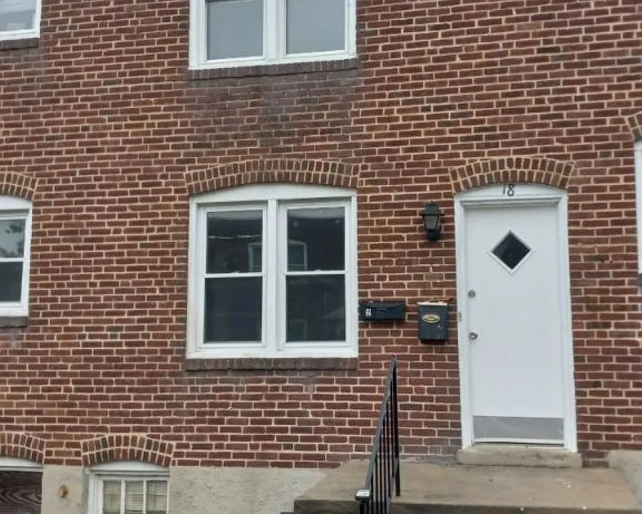 18 W Jeffrey St #A