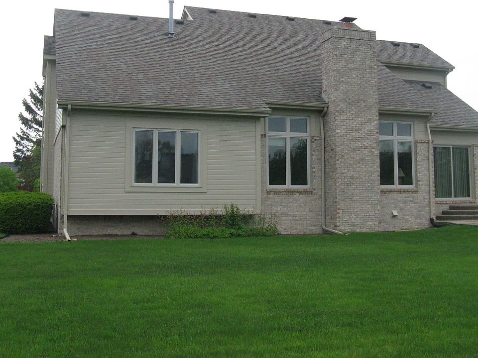 2nd image of 48327 Castleside Dr