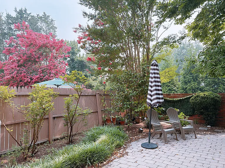 4360 Greenberry Ln — Photo 14