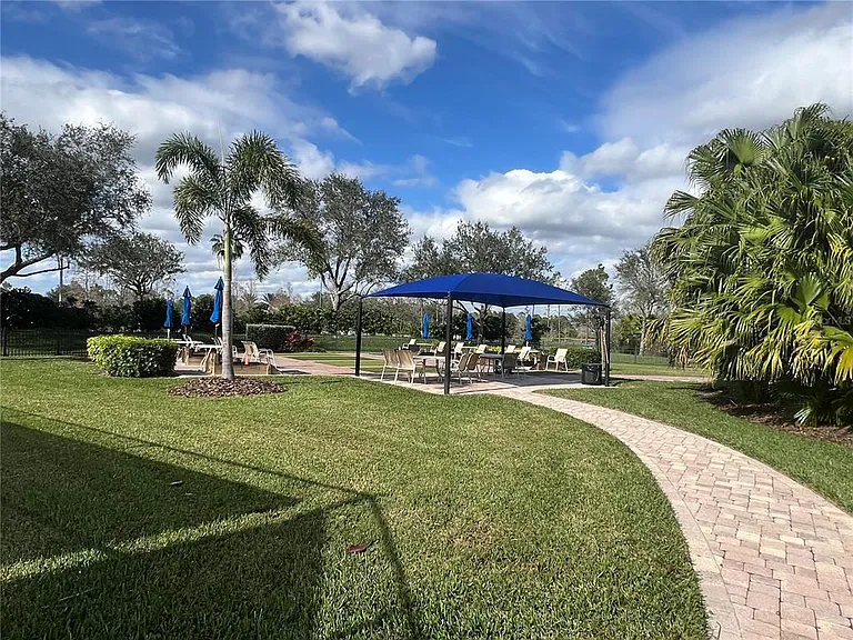 2522 Oswego Dr — Photo 58