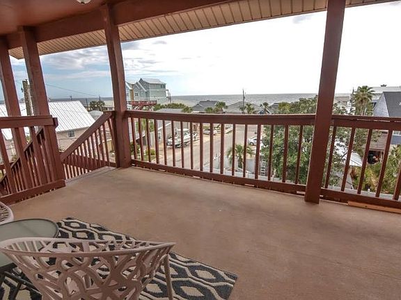 4th image of 4114 Holiday Dr APT 1