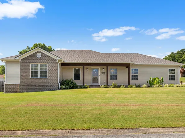 305 Weathering Ln, Austin, AR 72007