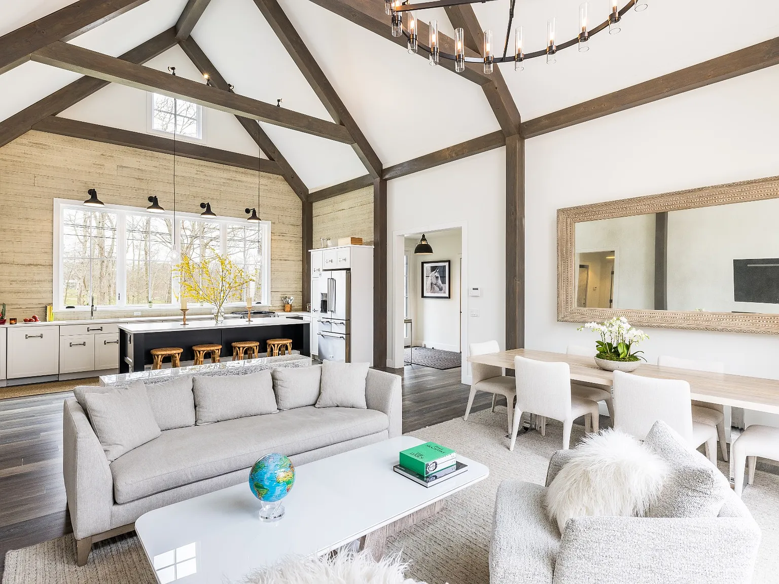 Sag Harbor 4 Bedroom Rental With Bay Access and Gunite Pool — Photo 3