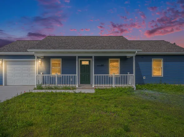 267 Stonecrest Dr, Shelby, MI 49455