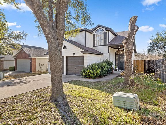 2nd image of 17536 Bishopsgate Dr