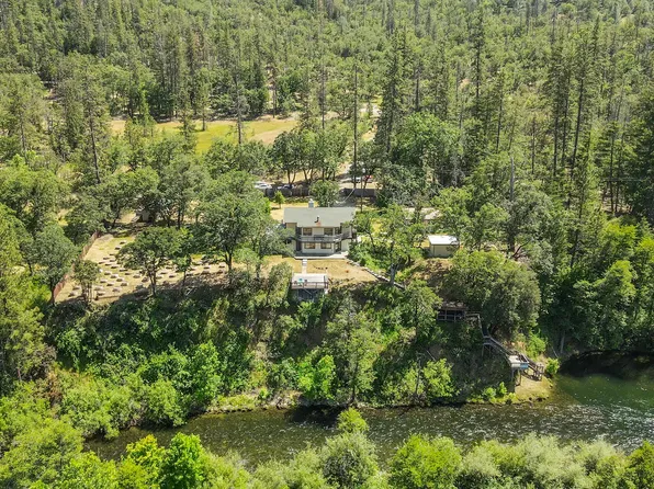 1476 Poker Bar Rd, Douglas City, CA 96024