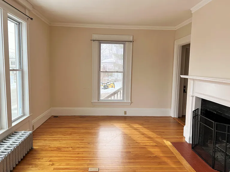 20 Columbia St #1 — Photo 3